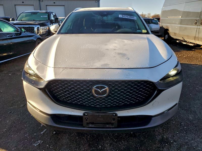 Фото 5 - MAZDA CX30