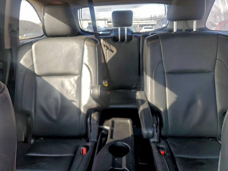 Фото 10 - TOYOTA HIGHLANDER