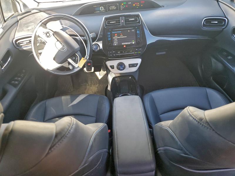 Фото 8 - TOYOTA PRIUS