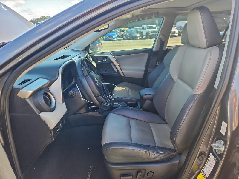 Фото 7 - TOYOTA RAV4