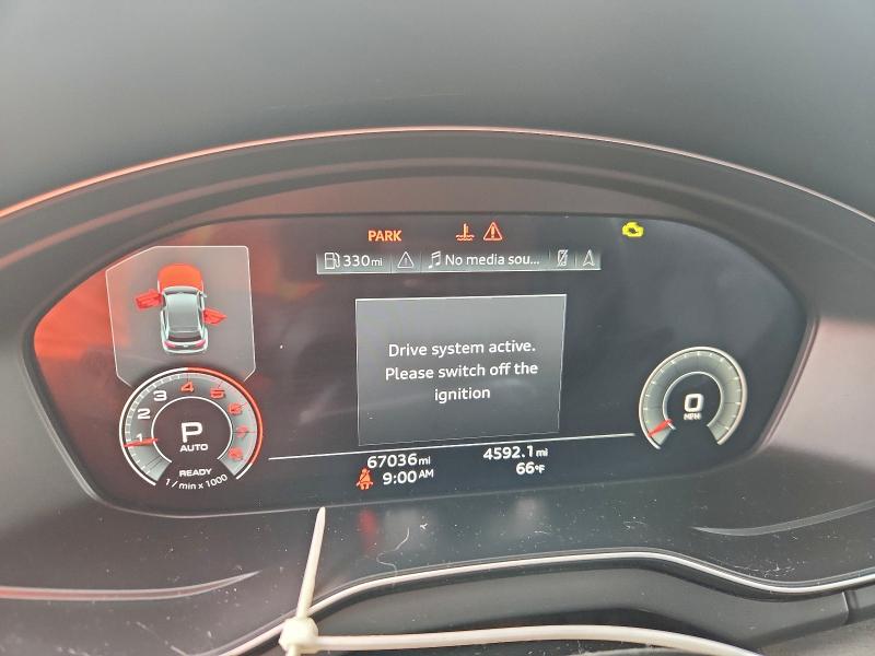 Фото 9 - AUDI Q5