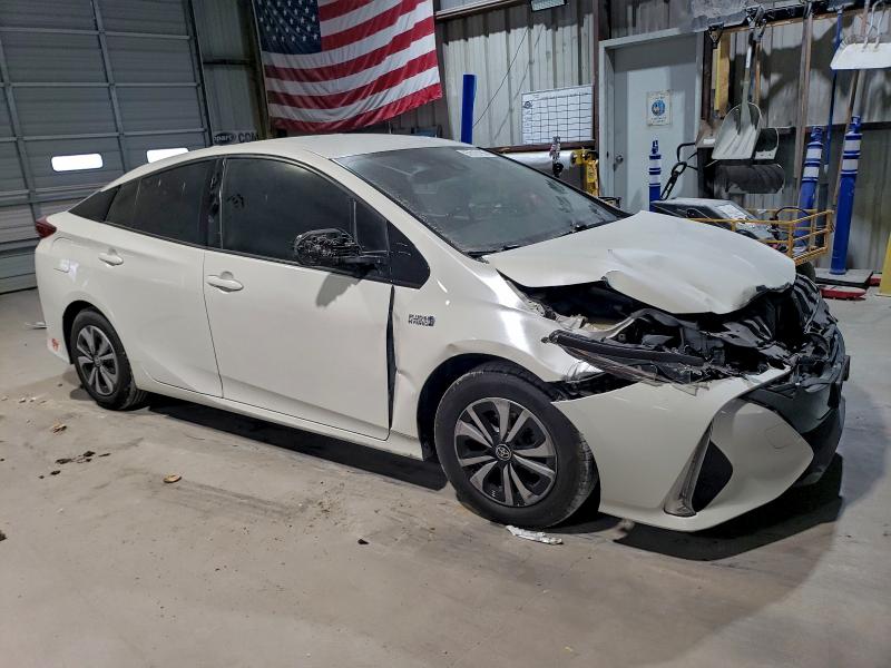 Фото 4 - TOYOTA PRIUS