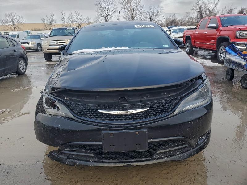 Фото 5 - CHRYSLER 200