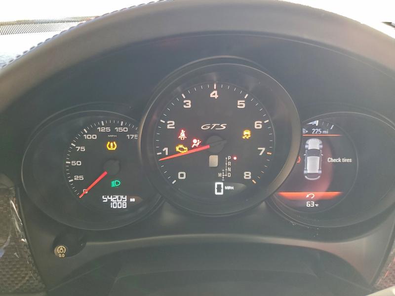 Фото 9 - PORSCHE MACAN