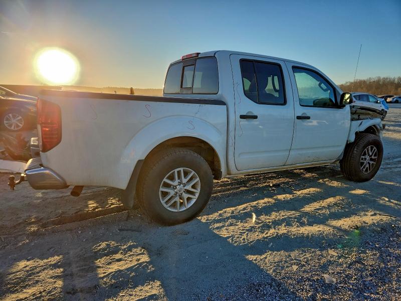 Фото 3 - NISSAN FRONTIER