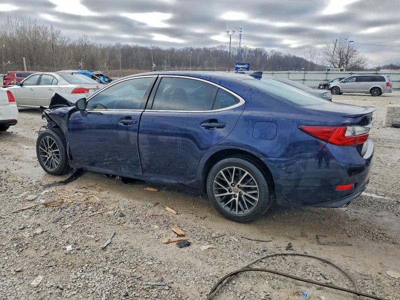 Фото 2 - LEXUS ES350