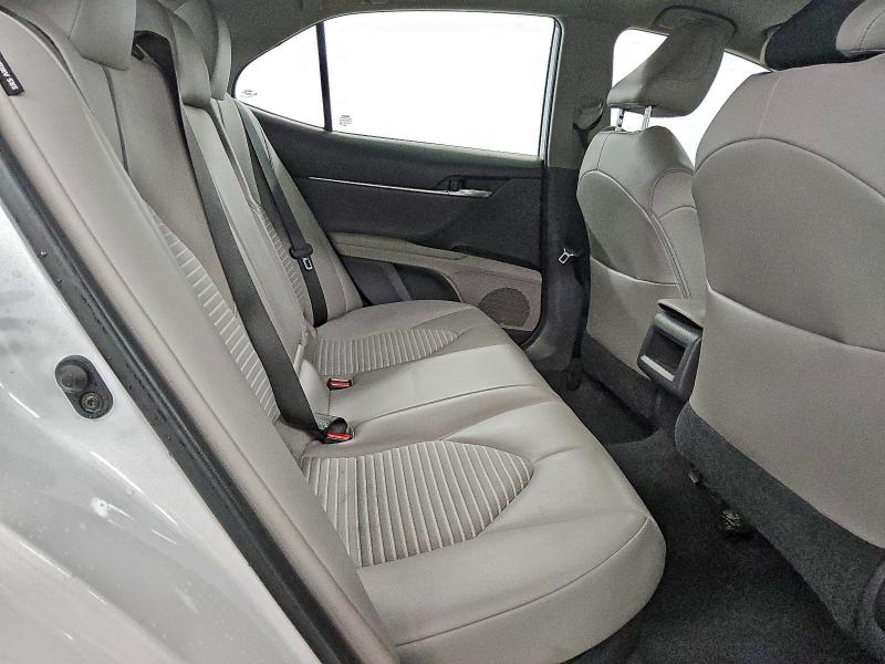 Фото 10 - TOYOTA CAMRY