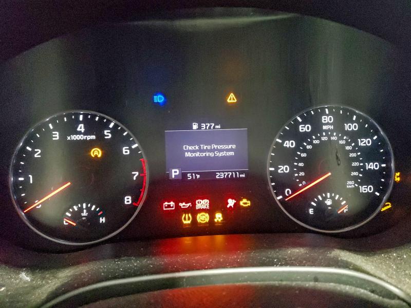 Фото 9 - KIA SELTOS