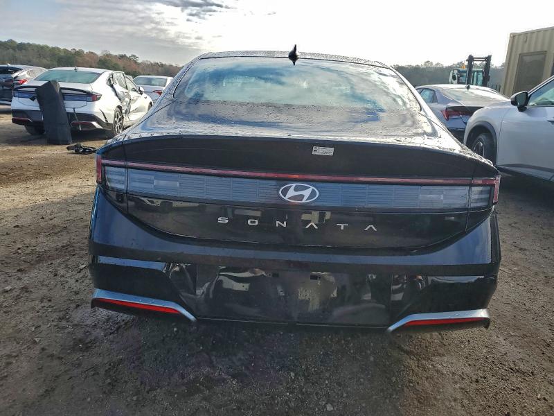 Фото 6 - HYUNDAI SONATA