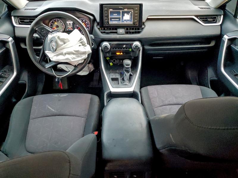 Фото 8 - TOYOTA RAV4