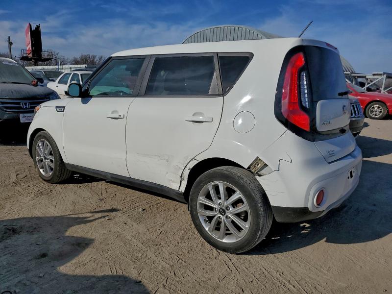 Фото 2 - KIA SOUL