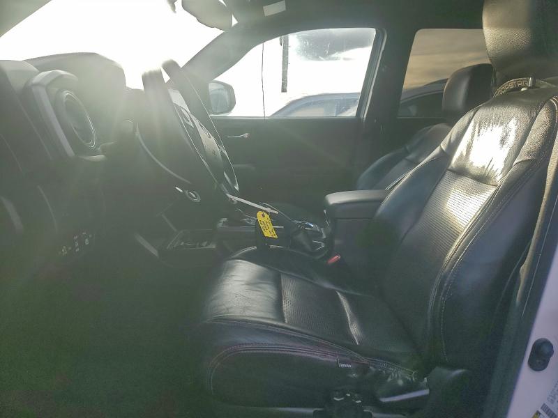 Фото 7 - TOYOTA TACOMA