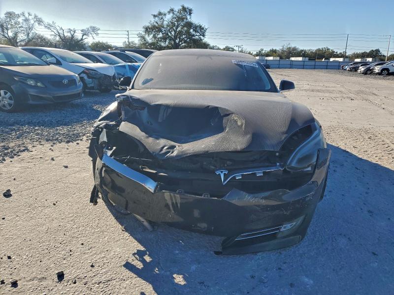 Фото 5 - TESLA MODEL S