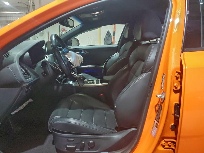 Фото 7 - KIA STINGER