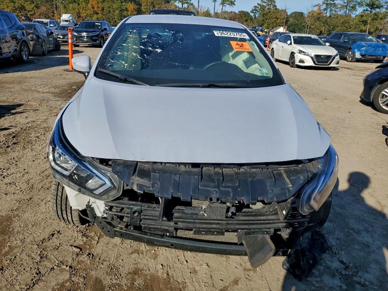 Фото 5 - NISSAN VERSA