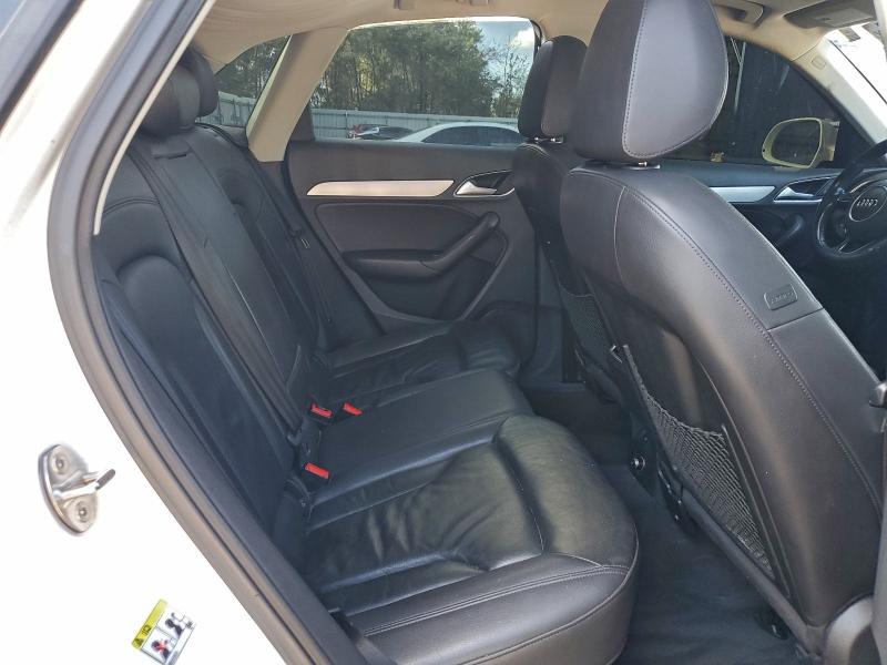 Фото 11 - AUDI Q3