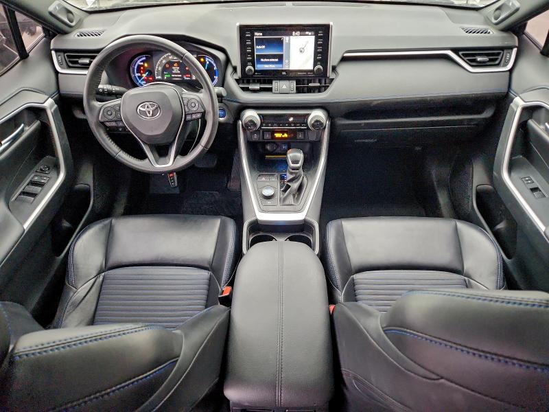 Фото 8 - TOYOTA RAV4