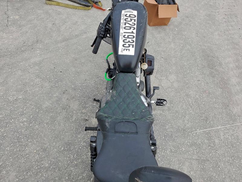 HARLEY-DAVIDSON XL1200 NIG 2012