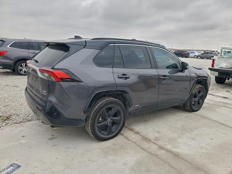 Фото 3 - TOYOTA RAV4