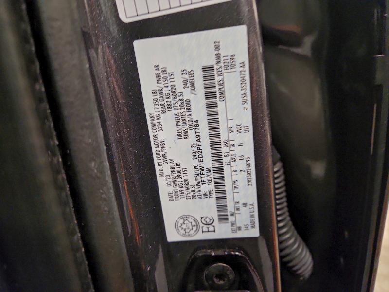 Фото 12 - FORD F-150