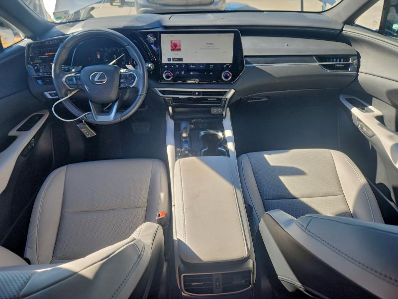 Фото 8 - LEXUS RX350