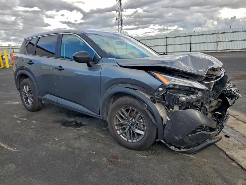 Фото 4 - NISSAN ROGUE