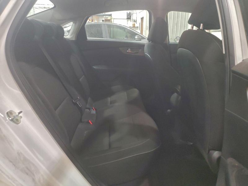 Фото 10 - KIA FORTE