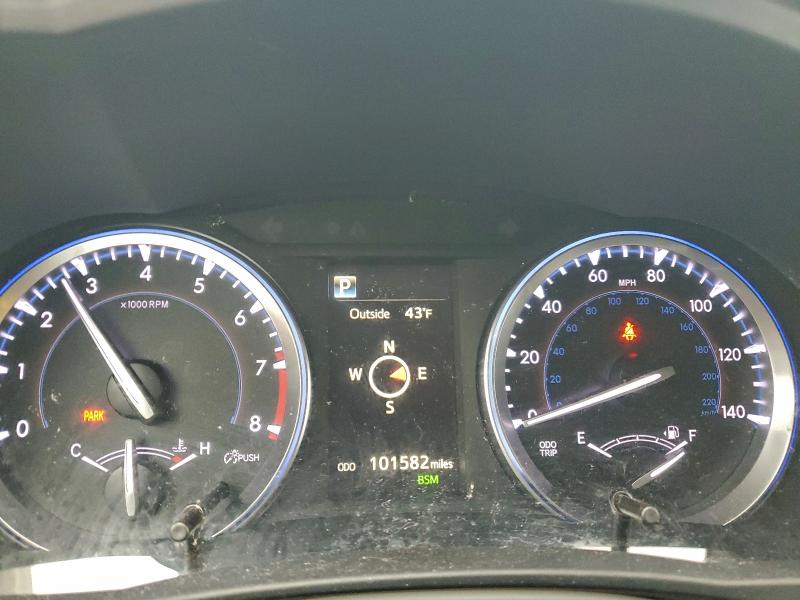 Фото 9 - TOYOTA HIGHLANDER