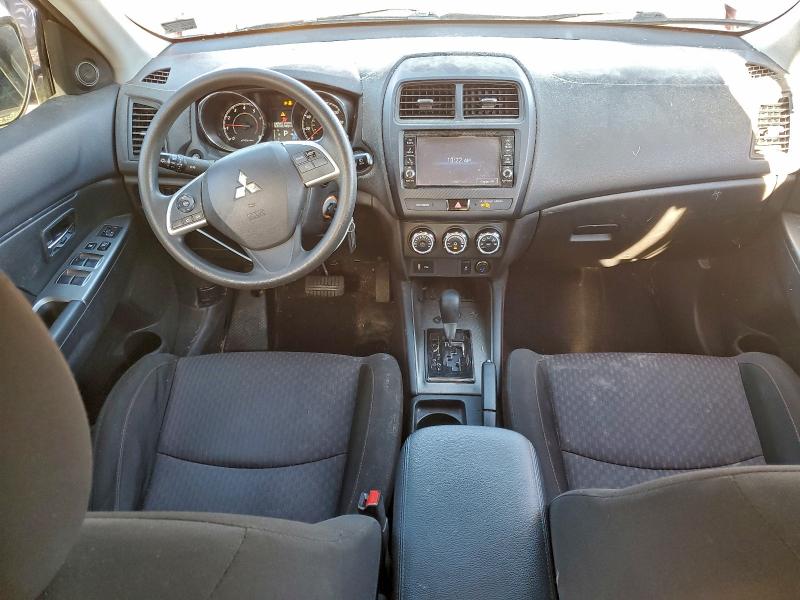 Фото 8 - MITSUBISHI OUTLANDER