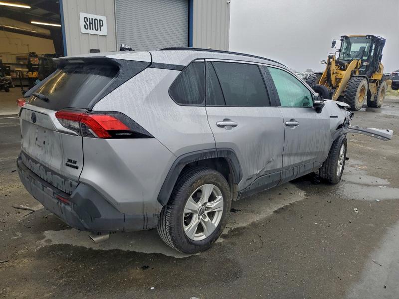 Фото 3 - TOYOTA RAV4