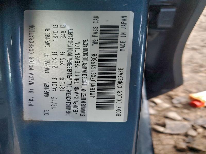 Фото 12 - MAZDA 3