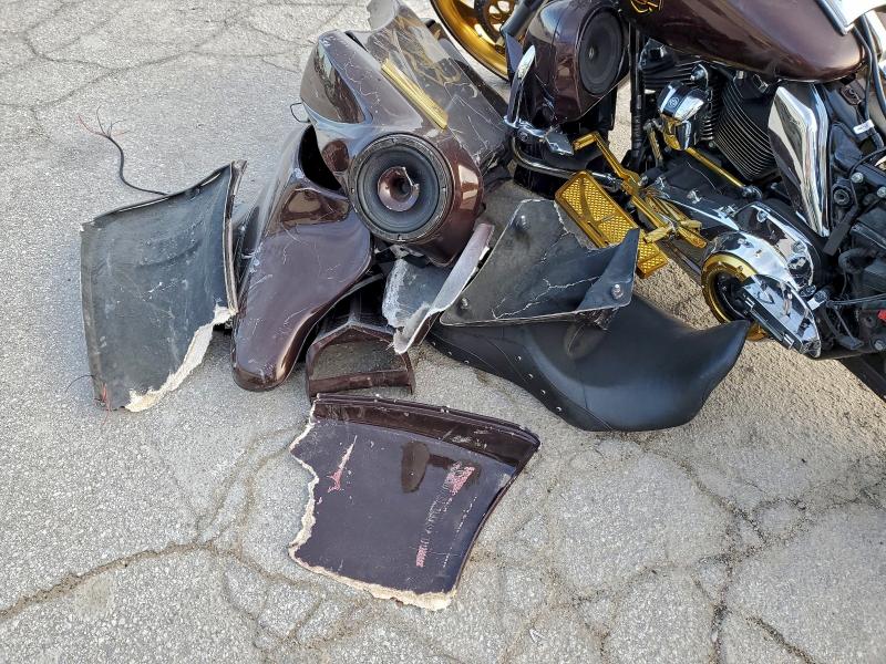 HARLEY-DAVIDSON FL 2022