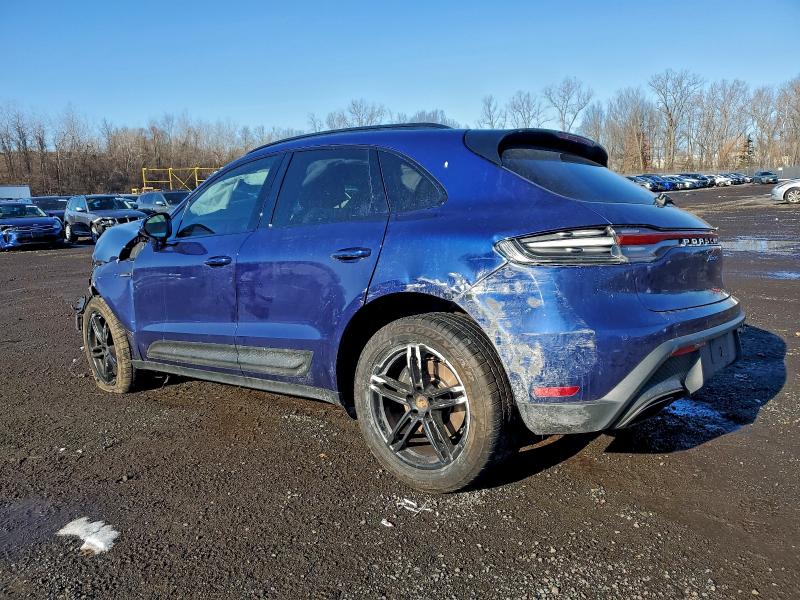 Фото 2 - PORSCHE MACAN