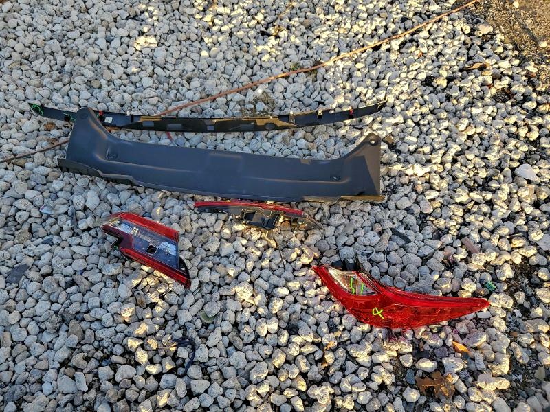 Фото 12 - TOYOTA CAMRY