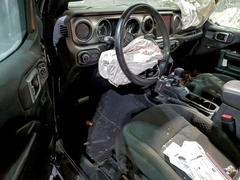 Фото 8 - JEEP GLADIATOR