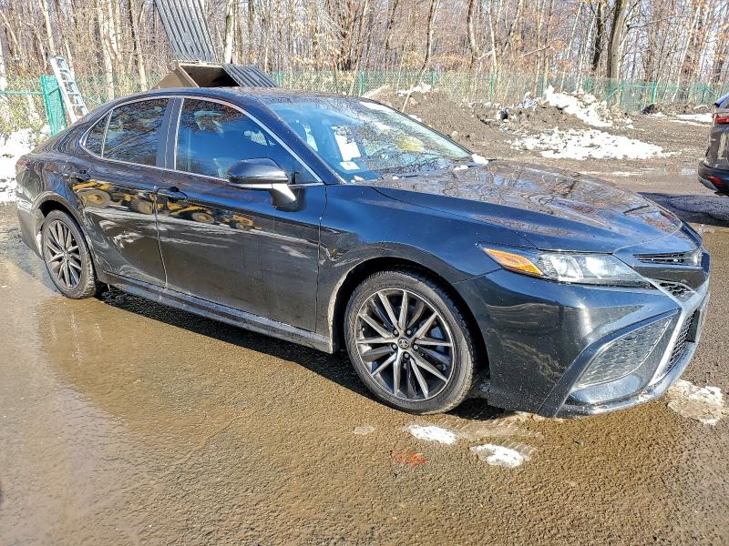 Фото 4 - TOYOTA CAMRY