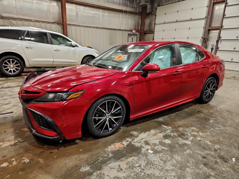 Фото 1 - TOYOTA CAMRY