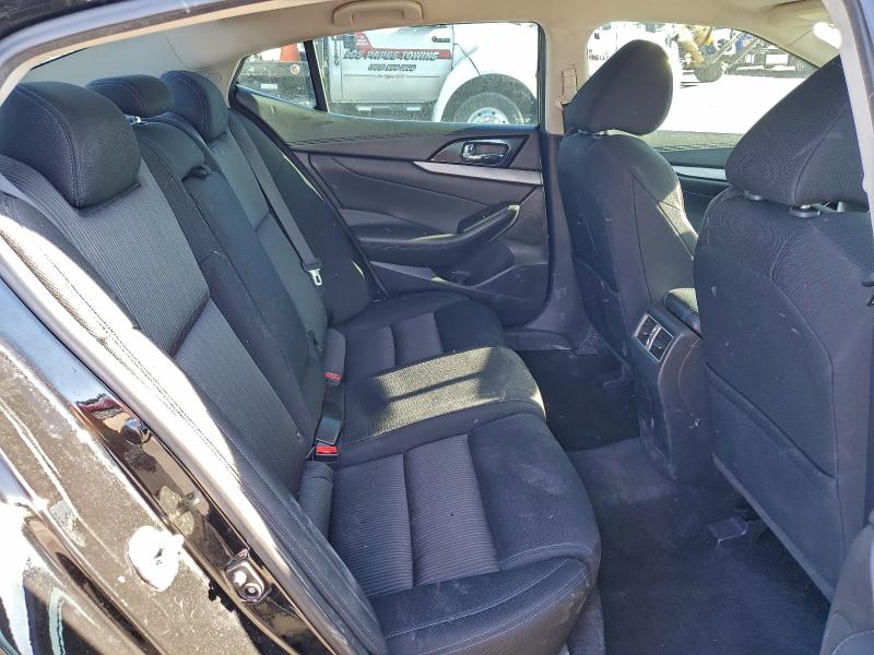 Фото 10 - NISSAN MAXIMA