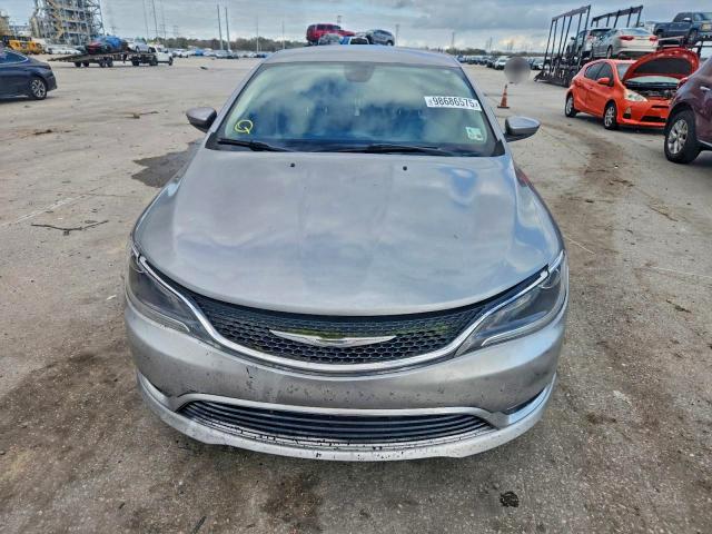 Фото 5 - CHRYSLER 200