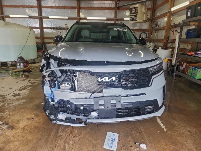 Фото 5 - KIA SORENTO