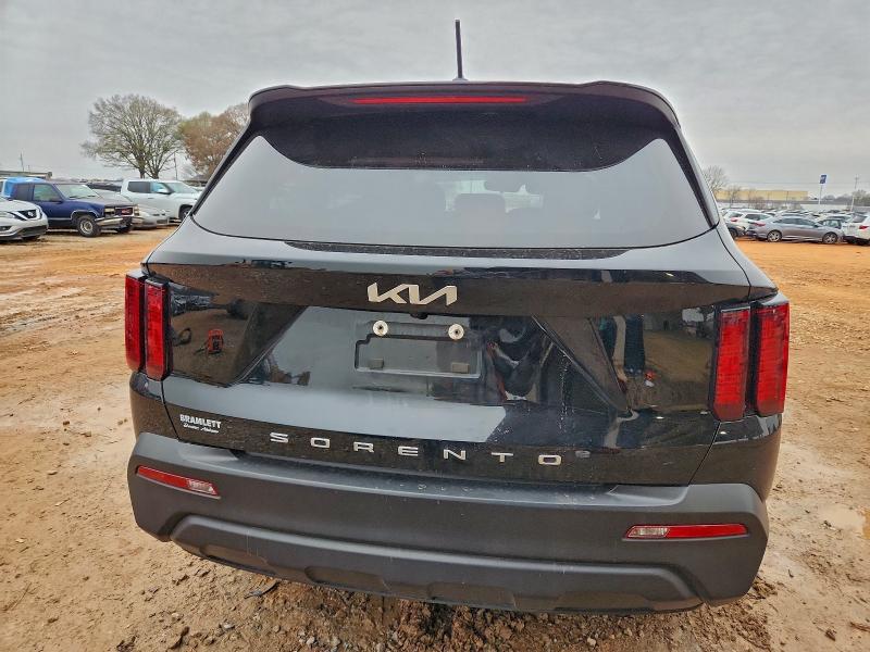 Фото 6 - KIA SORENTO