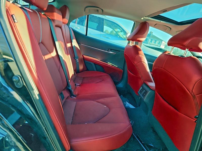 Фото 10 - TOYOTA CAMRY