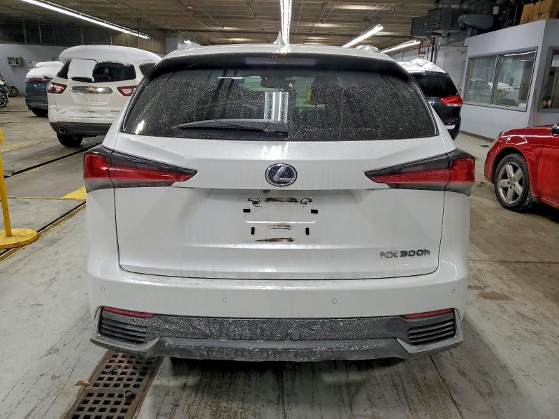 Фото 6 - LEXUS NX