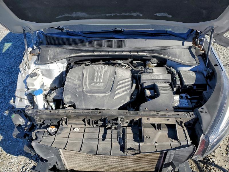 Фото 12 - KIA SORENTO