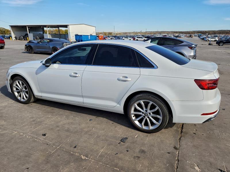 Фото 2 - AUDI A4