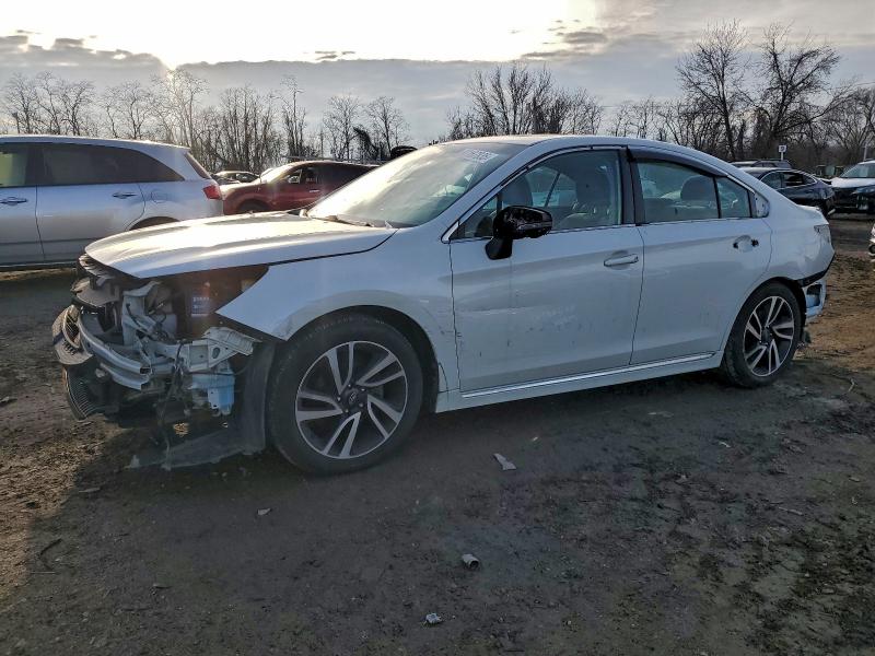 Фото 1 - SUBARU LEGACY