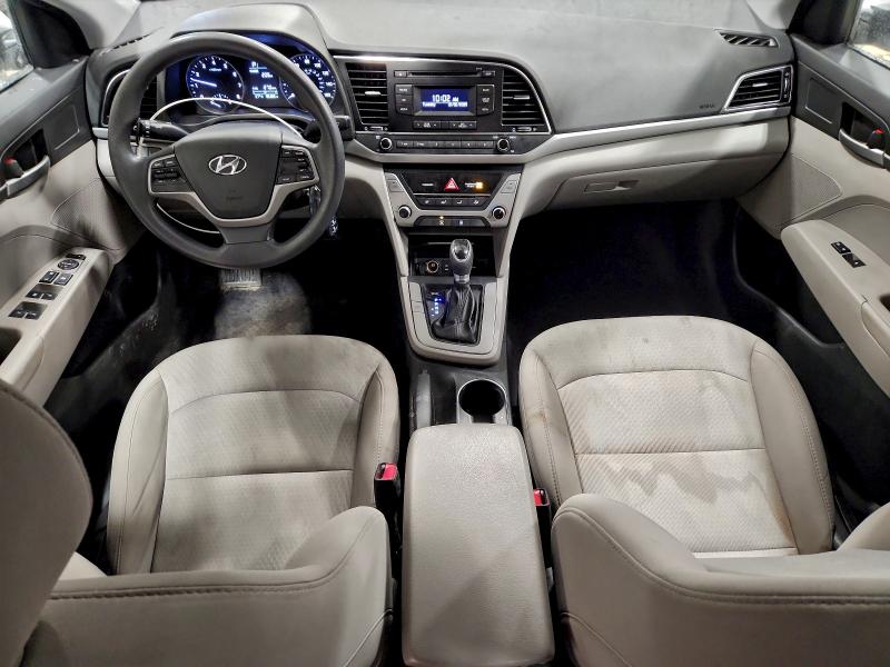 Фото 8 - HYUNDAI ELANTRA