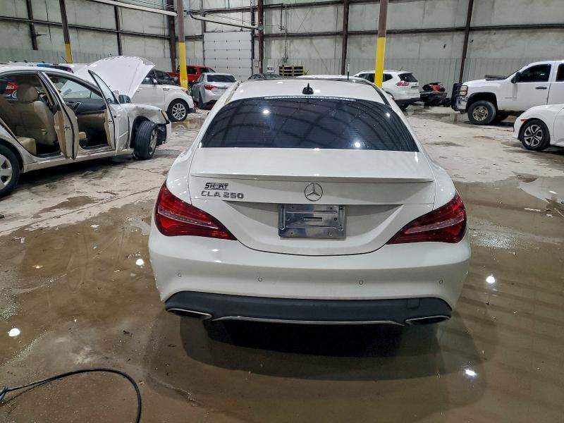 Фото 6 - MERCEDES-BENZ CLA-CLASS