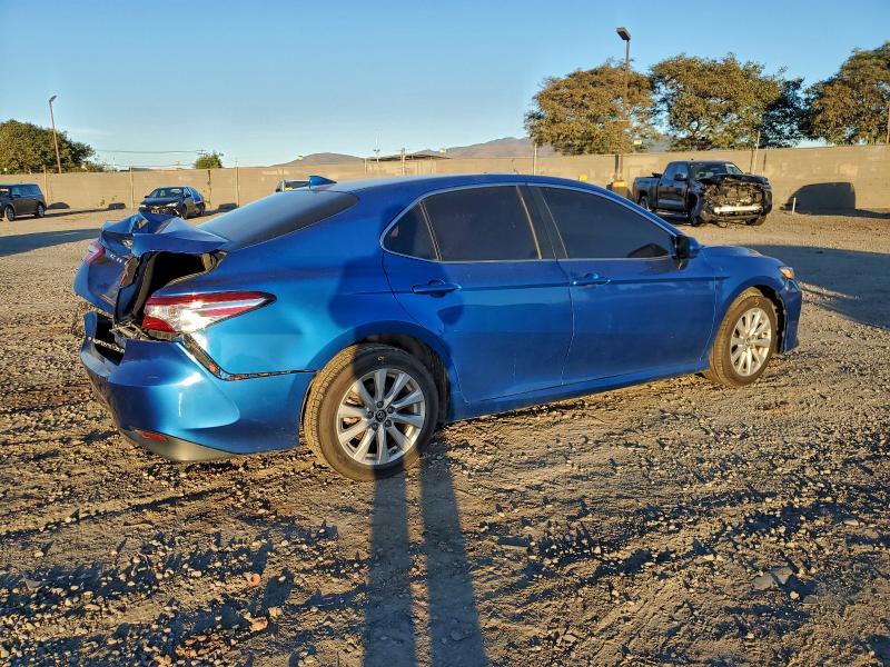 Фото 3 - TOYOTA CAMRY