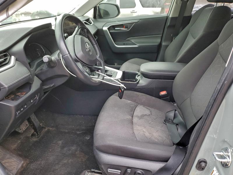 Фото 7 - TOYOTA RAV4